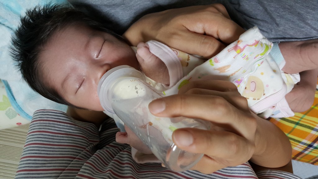 【新常識】生後3ヶ月の赤ちゃんがミルクを飲まない・・これって病気？ ベビーライフ